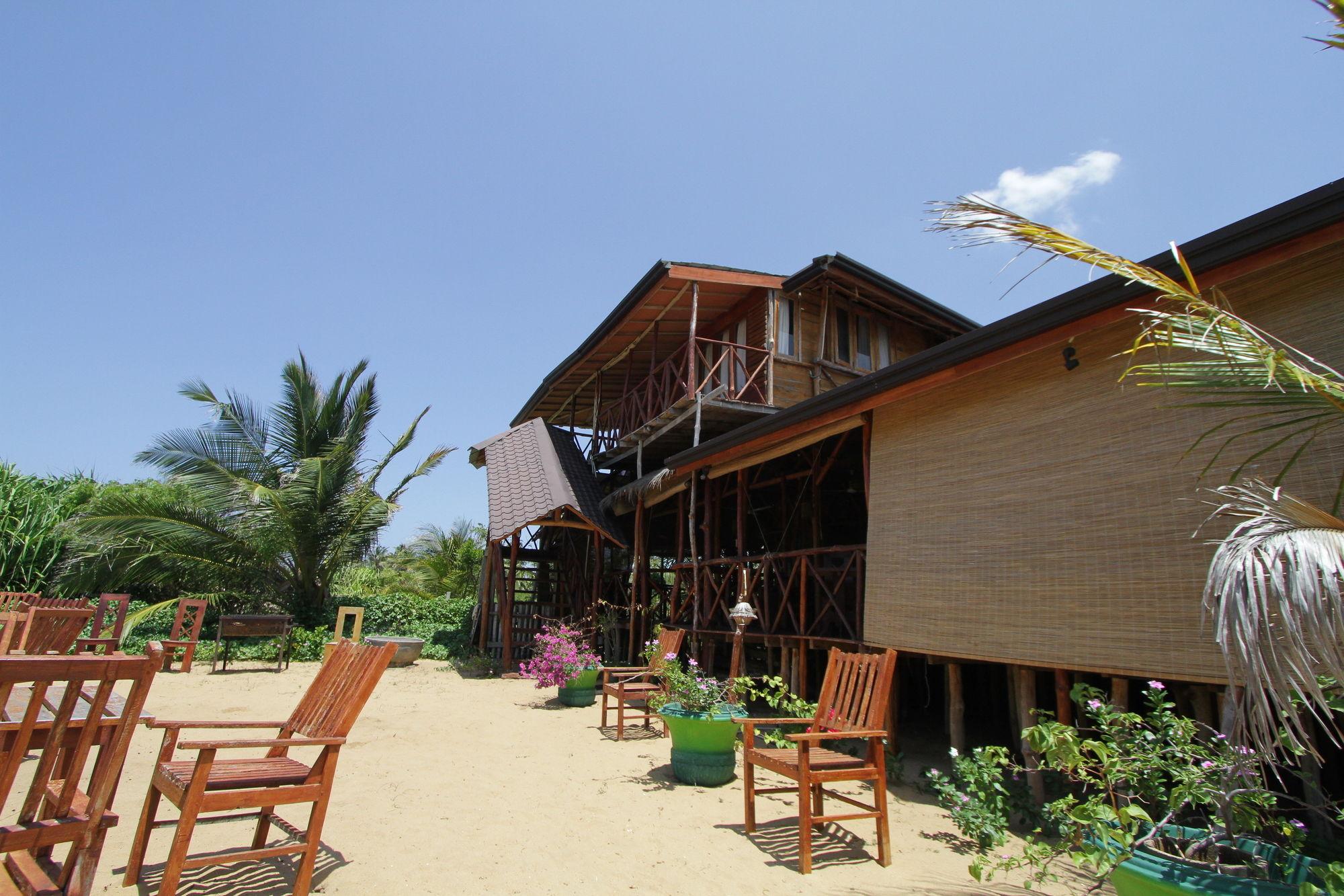Kirinda Beach Resort, Yala Zewnętrze zdjęcie
